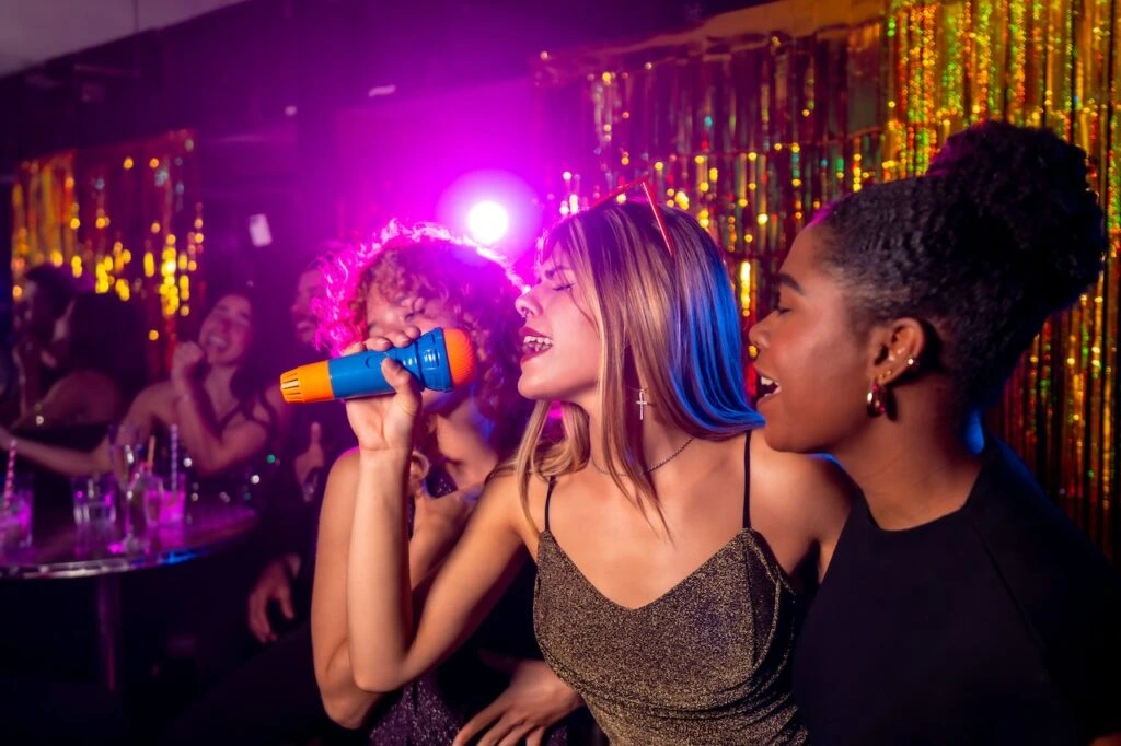 Disc Jockey & Karaoke